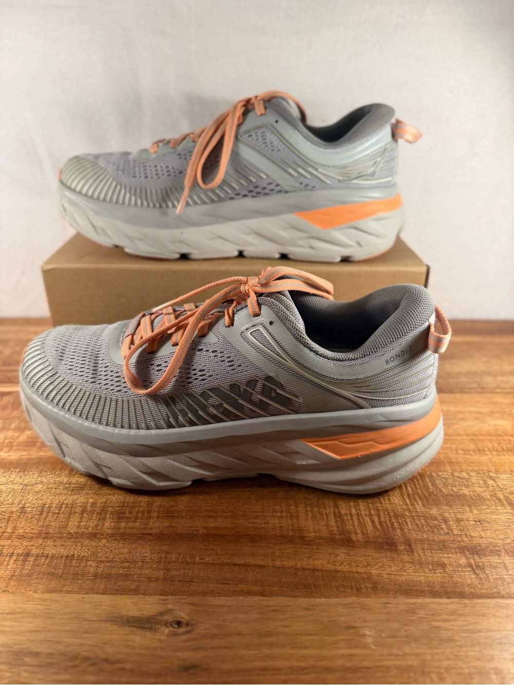 HOKA Bondi-7 Running Shoe Grey/Orange Size 6.5